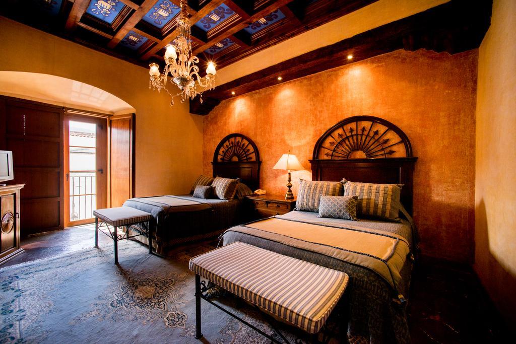 Hotel Palacio De Dona Leonor Antigua Kültér fotó